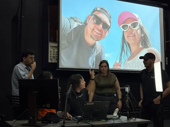 Foto con la comunidad tomada el 17 de septiembre de 2025