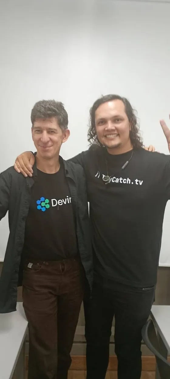 Foto con la comunidad tomada el 14 de junio de 2026