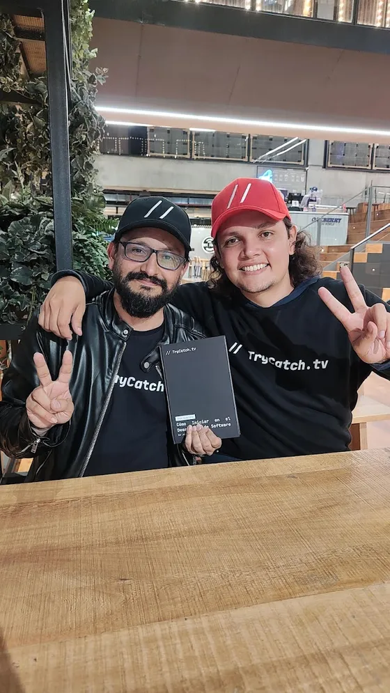 Foto con la comunidad tomada el 4 de septiembre de 2025