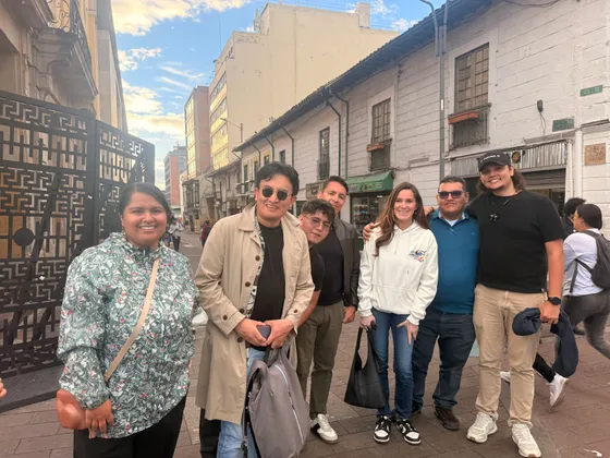 Foto con la comunidad tomada el 24 de mayo de 2026