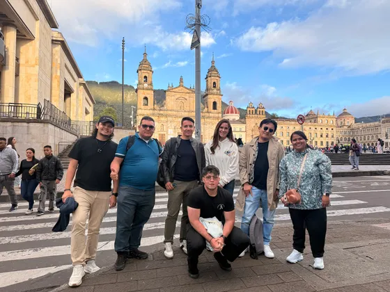 Foto con la comunidad tomada el 24 de mayo de 2026