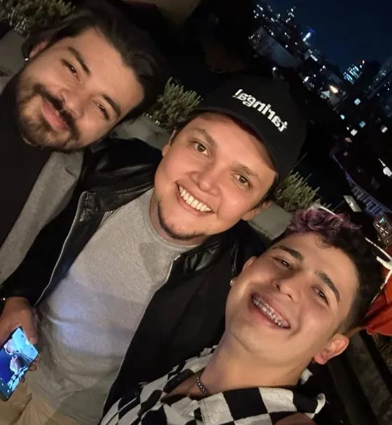 Foto con la comunidad tomada el 25 de agosto de 2023