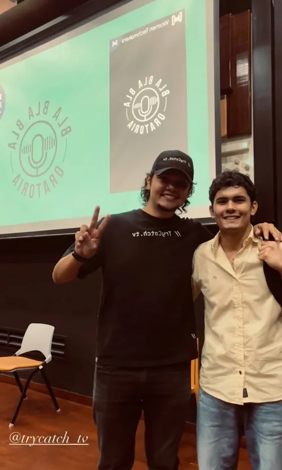 Foto con la comunidad tomada el 22 de marzo de 2025