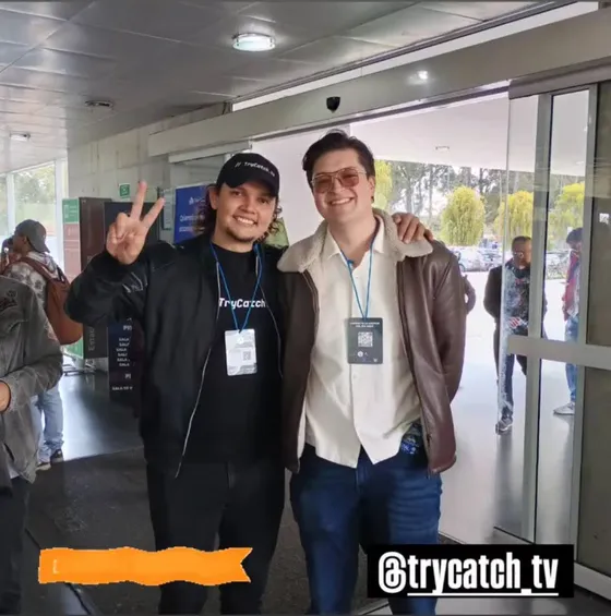 Foto con la comunidad tomada el 29 de junio de 2025